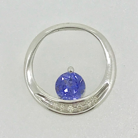 Alwand Vahan Jewelry - 5 diamonds (.06) & 1/2 ct blue topaz in 10kt WG